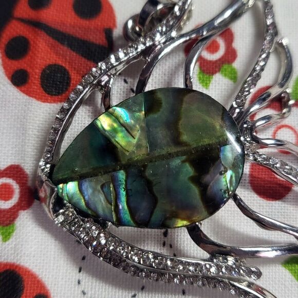 Abalone Shell Silver Angelfish Pendant - Picture 4 of 8